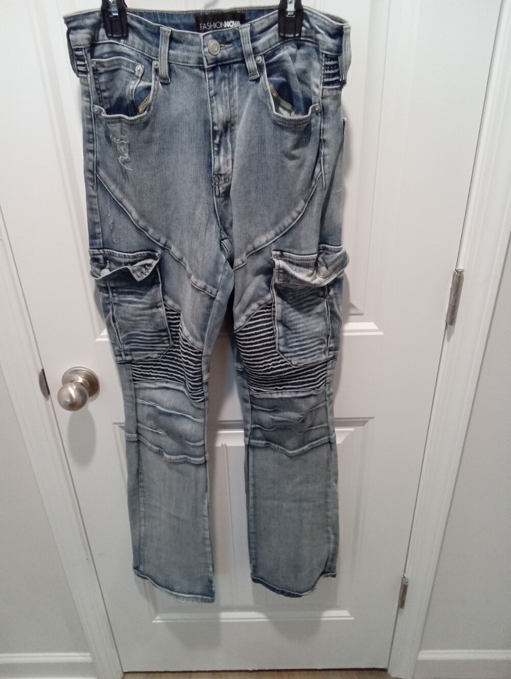 Fashion Nova Junior's Sz 9 Light Wash Biker/Moto Cargo Distressed w/Accordion